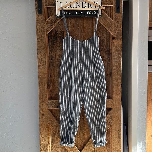 Love Tree Pants - Love Tree romper. Size Medium. Blue and White. Worn Once.